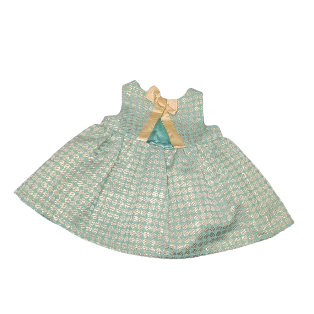 EUC Cat & Jack Dress 3-6 mos.